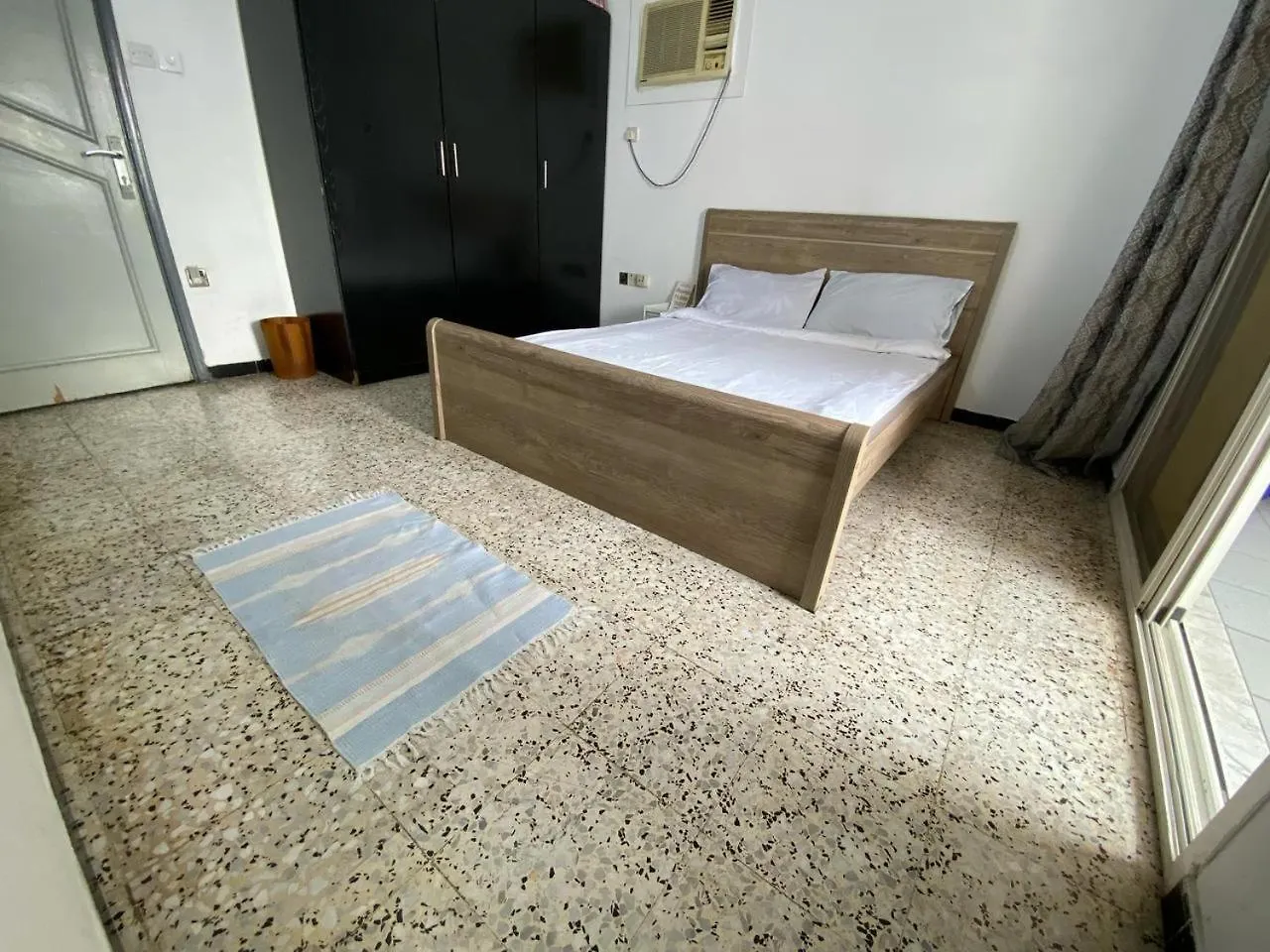 Apartment City View Room In A Shared Apart Dubai